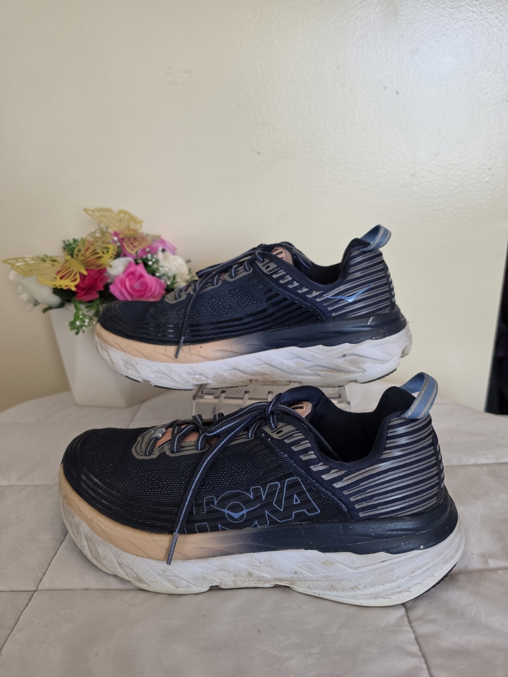 Hoka Bondi 6 Women's Size 8.5